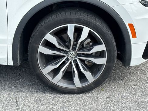 Used 2021 Volkswagen Tiguan SEL Premium R-Line AWD/4WD image 11