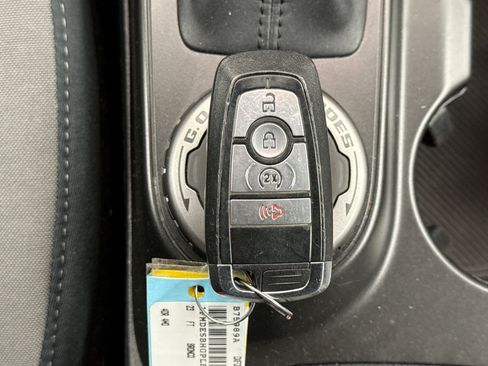 Used 2023 Ford Bronco Outer Banks image 24