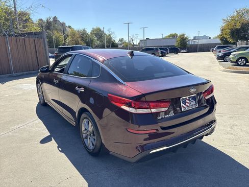 Used 2020 Kia Optima LX image 4