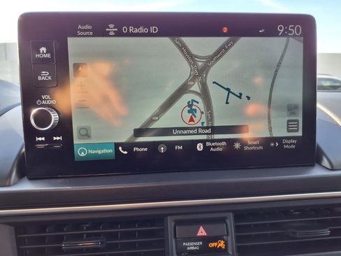 Used 2023 Honda Pilot Elite image 6