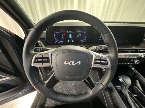 Certified 2025 Kia Telluride AWD image 23