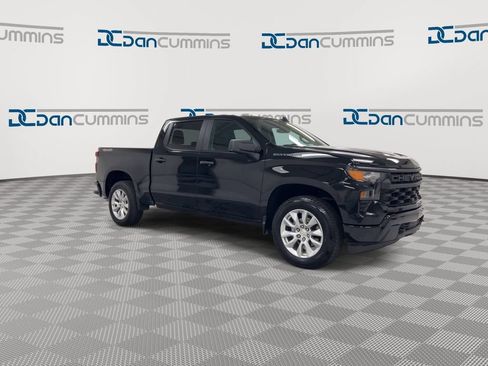 Used 2024 Chevrolet Silverado 1500 Custom AWD/4WD image 2