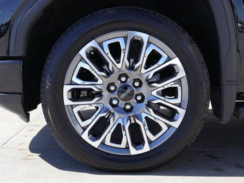 Used 2024 GMC Sierra 1500 Denali Ultimate AWD/4WD image 6