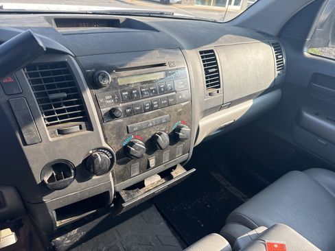 Used 2012 Toyota Tundra 2WD Double Cab image 15