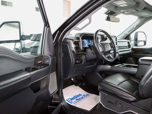 Used 2024 Ford F250 Lariat w/ Lariat Ultimate Package image 3