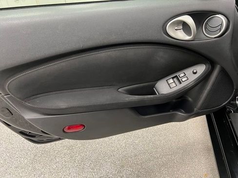 Used 2019 Nissan 370Z Coupe image 23