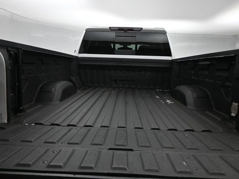 Used 2022 Chevrolet Silverado 2500 High Country w/ Safety Package II image 61