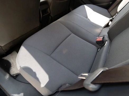 Used 2021 Toyota Corolla LE FWD image 21