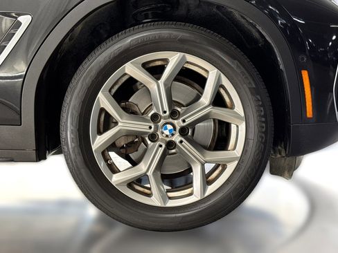 Used 2024 BMW X3 sDrive30i w/ Premium Package RWD image 12