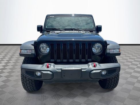Used 2022 Jeep Wrangler Unlimited Rubicon w/ Cold Weather Group AWD/4WD image 2