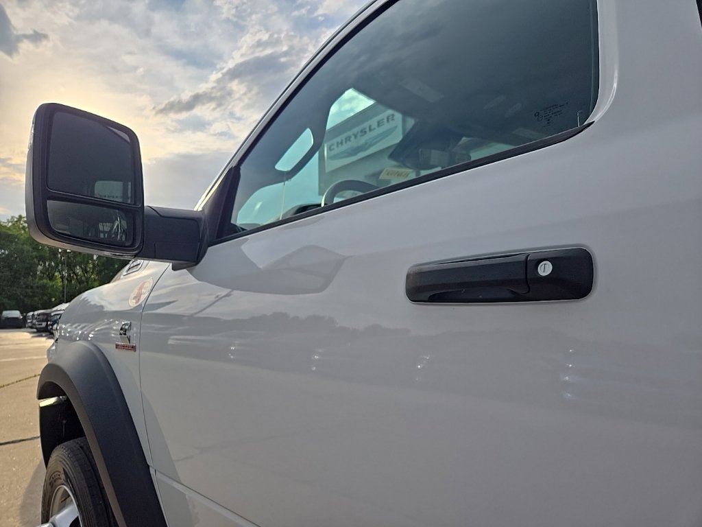 New 2026 RAM 5500 Tradesman w/ Chrome Appearance Group AWD/4WD image 37