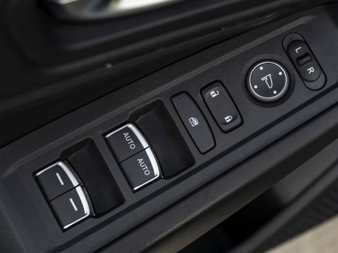 Certified 2024 Honda Accord EX image 38