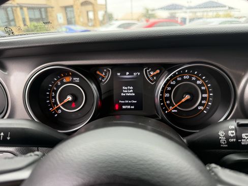 Used 2023 Jeep Wrangler Willys image 25