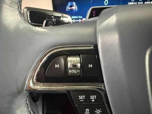 Used 2023 Lincoln Navigator Black Label AWD/4WD image 11