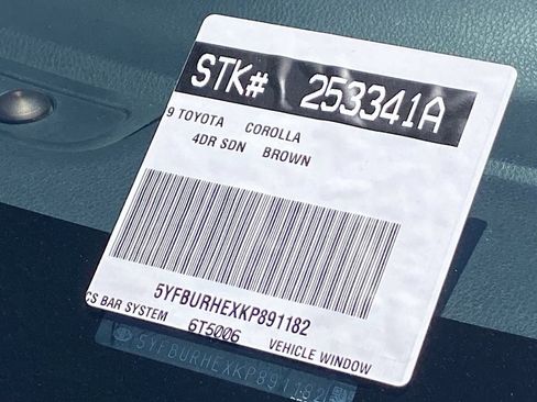 Certified 2019 Toyota Corolla LE FWD image 39