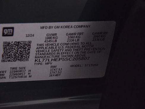 Used 2025 Chevrolet Trax LT w/ Driver Confidence Package FWD image 17