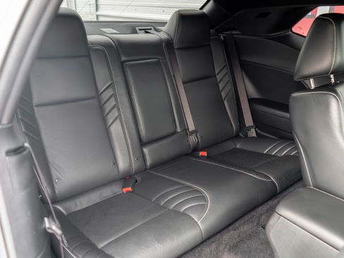 Used 2019 Dodge Challenger SRT Hellcat w/ Laguna Leather Package RWD image 34