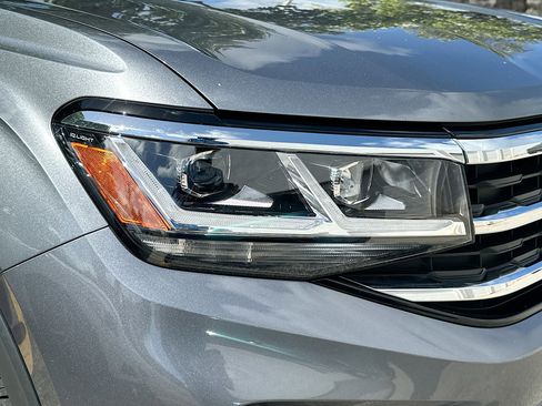 Used 2022 Volkswagen Atlas Cross Sport SE image 6