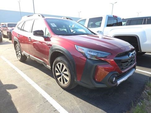 Used 2025 Subaru Outback Premium w/ Popular Package #1A image 1