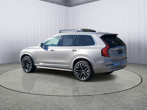 New 2026 Volvo XC90 B6 Plus w/ Protection Package Premier image 2