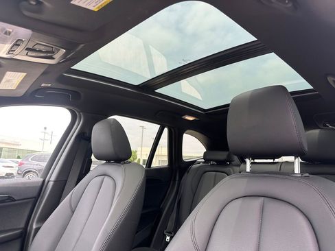 Certified 2021 BMW X1 sDrive28i w/ Premium Package FWD image 10