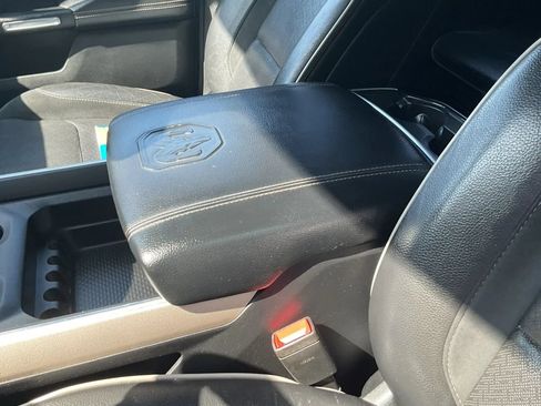 Used 2019 RAM 1500 Laramie AWD/4WD image 33