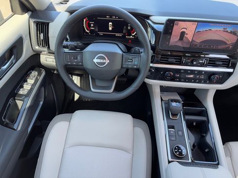 New 2026 Nissan Pathfinder SL image 13