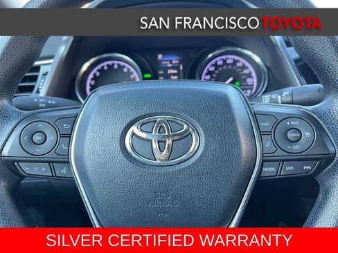 Certified 2018 Toyota Camry LE image 31
