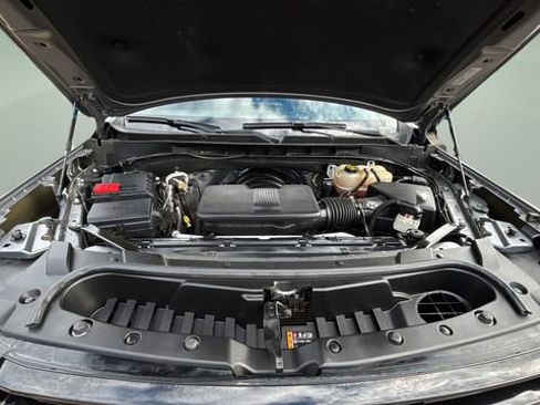 Used 2022 GMC Yukon SLE w/ Gmc Pro Safety Plus Package image 32