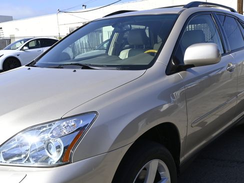 Used 2005 Lexus RX 330 AWD image 9