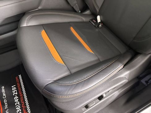 Used 2025 GMC Sierra 1500 AT4 w/ AT4 Premium Package image 13