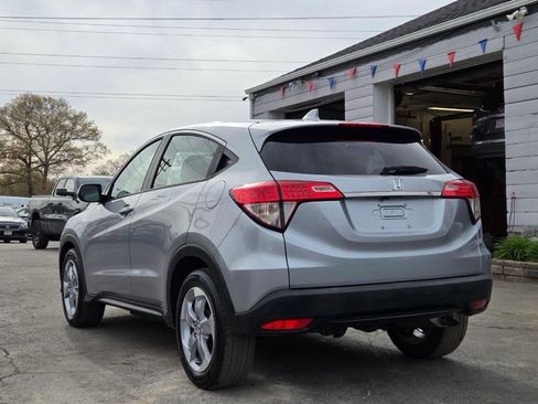 Used 2020 Honda HR-V LX image 3