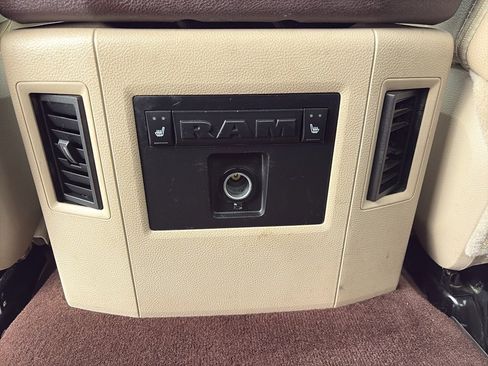 Used 2016 RAM 1500 Laramie w/ Convenience Group image 14