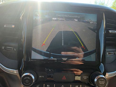 Used 2020 RAM 1500 Laramie image 15