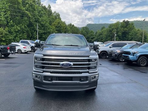 New 2026 Ford F250 Platinum w/ Platinum Plus Package AWD/4WD image 2