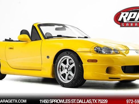 Used 2002 MAZDA MX-5 Miata SE image 1