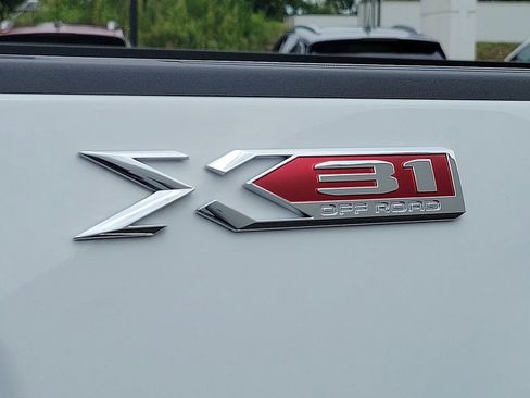New 2024 GMC Sierra 2500 Pro AWD/4WD image 12