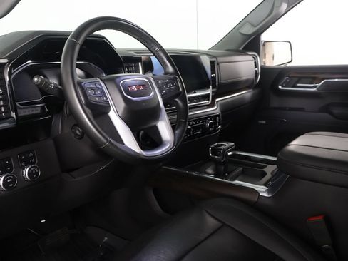Used 2023 GMC Sierra 1500 SLT w/ SLT Premium Package AWD/4WD image 28