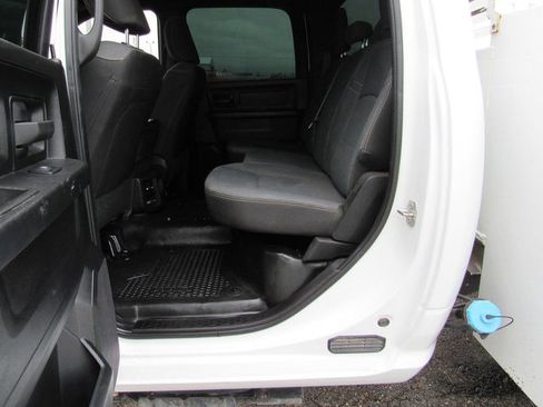 Used 2022 RAM 3500 Tradesman w/ Chrome Appearance Group AWD/4WD image 31