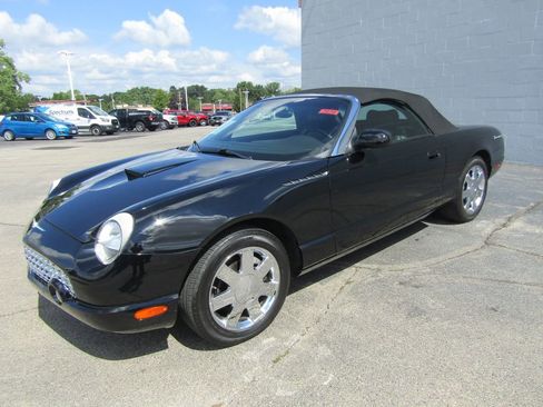 Used 2002 Ford Thunderbird image 20