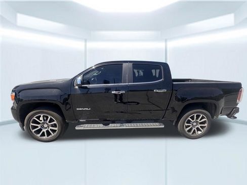 Used 2017 GMC Canyon Denali image 8