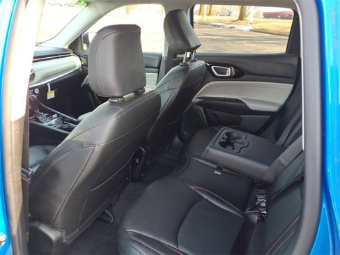 Used 2022 Jeep Compass Limited image 30