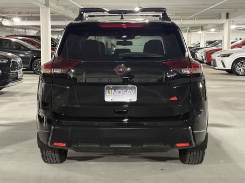 Used 2025 Nissan Rogue SV w/ Rock Creek Premium Package AWD/4WD image 11