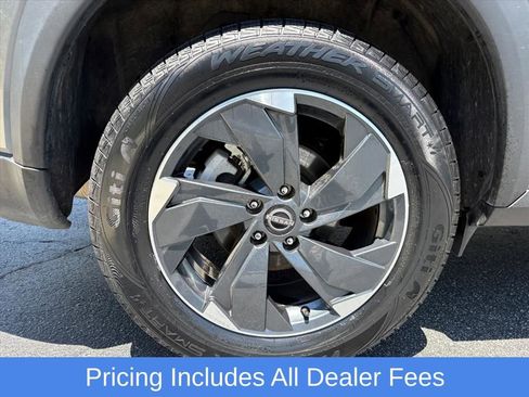 Used 2025 Nissan Rogue SV AWD/4WD image 27