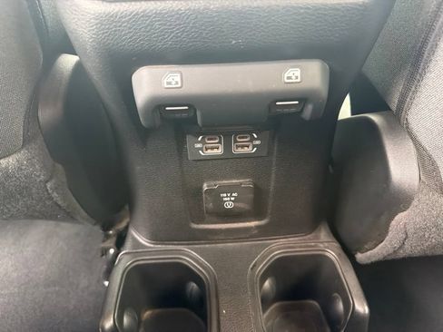 Used 2024 Jeep Wrangler Unlimited Sahara w/ Safety Group AWD/4WD image 16