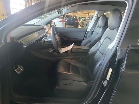 Used 2022 Tesla Model Y Performance AWD/4WD image 5