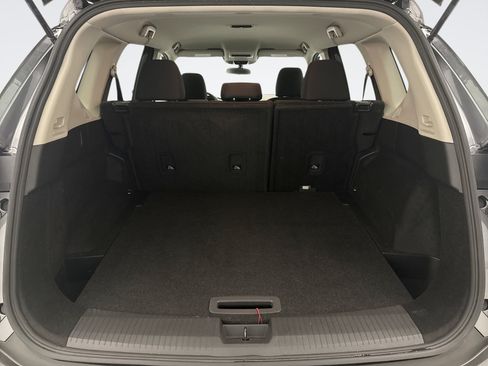 Used 2023 Nissan Rogue S AWD/4WD image 19