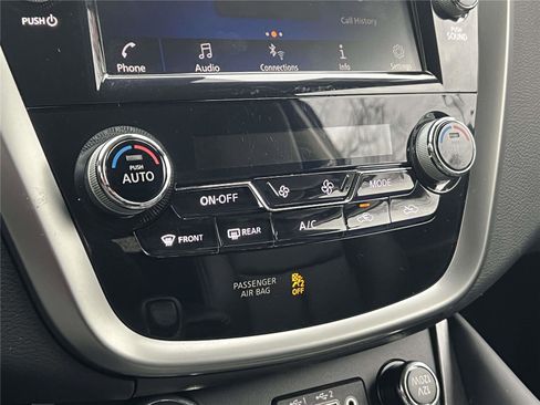 Certified 2024 Nissan Murano SV image 36