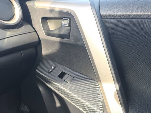 Used 2015 Toyota RAV4 LE FWD image 13