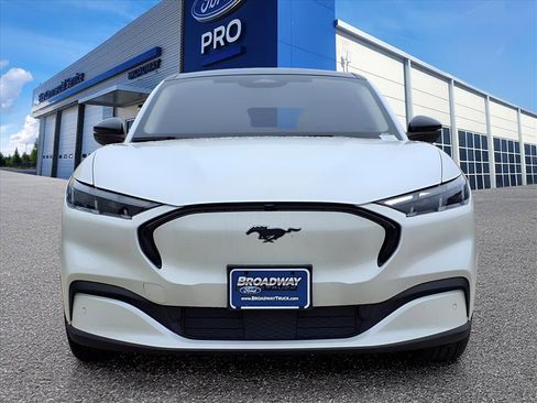 New 2025 Ford Mustang Mach-E Premium image 28